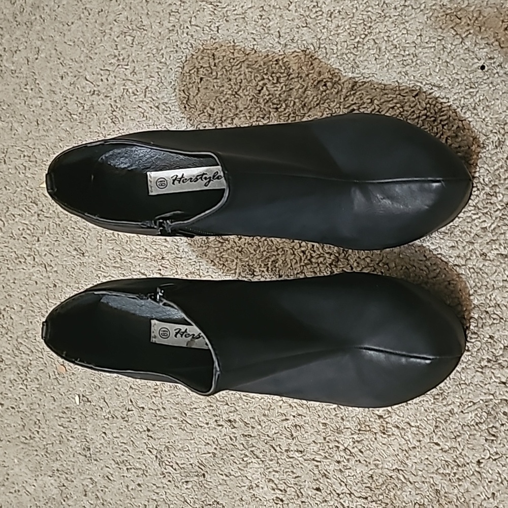 Black Booties woth spikes on the back